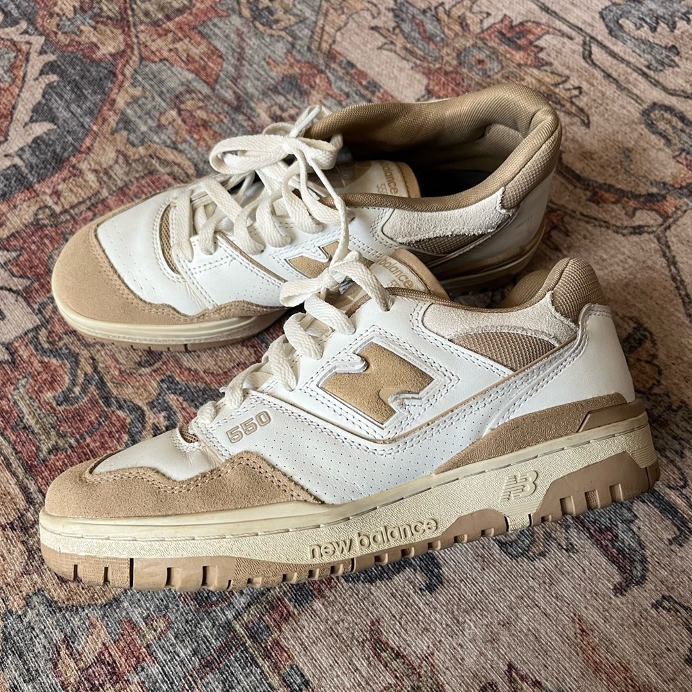 New Balance 550, Men’s Size 8